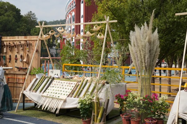 “震撼！学生的创造力发挥到了极致！”